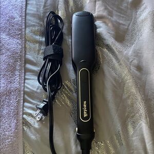 Wavytalk Black Hair Straightener
